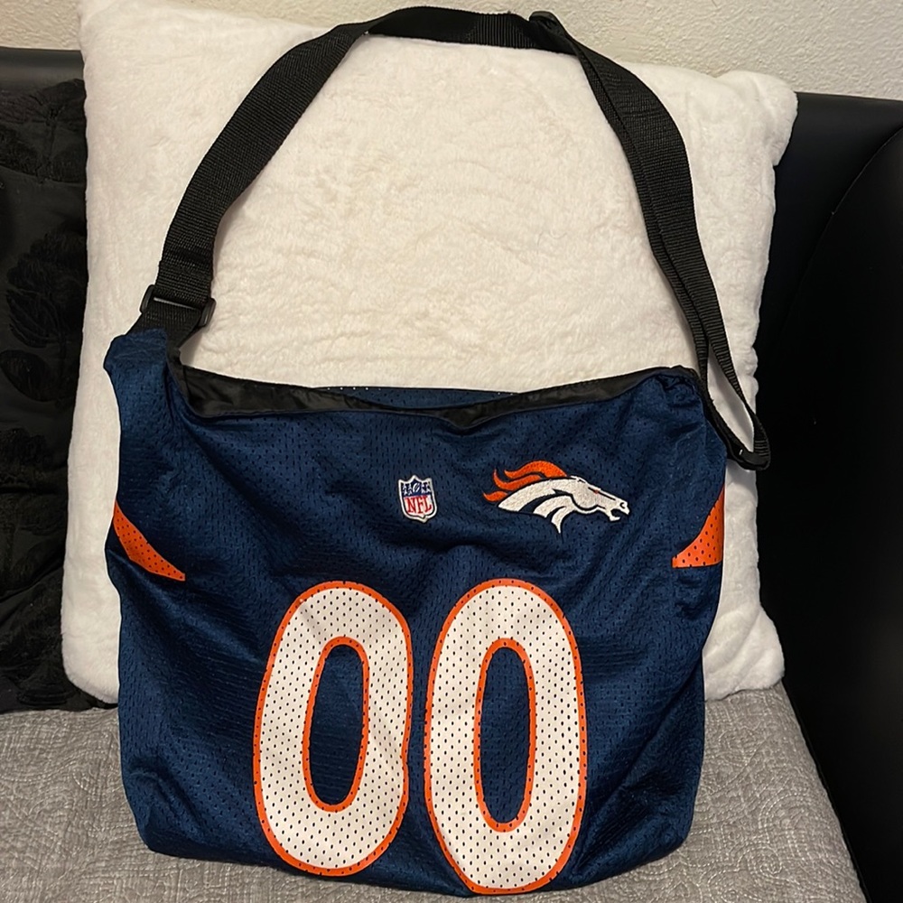 NFL Denver Broncos bag. Super cute!